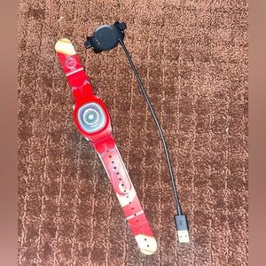 IRON MAN DISNEY MAGIC BAND